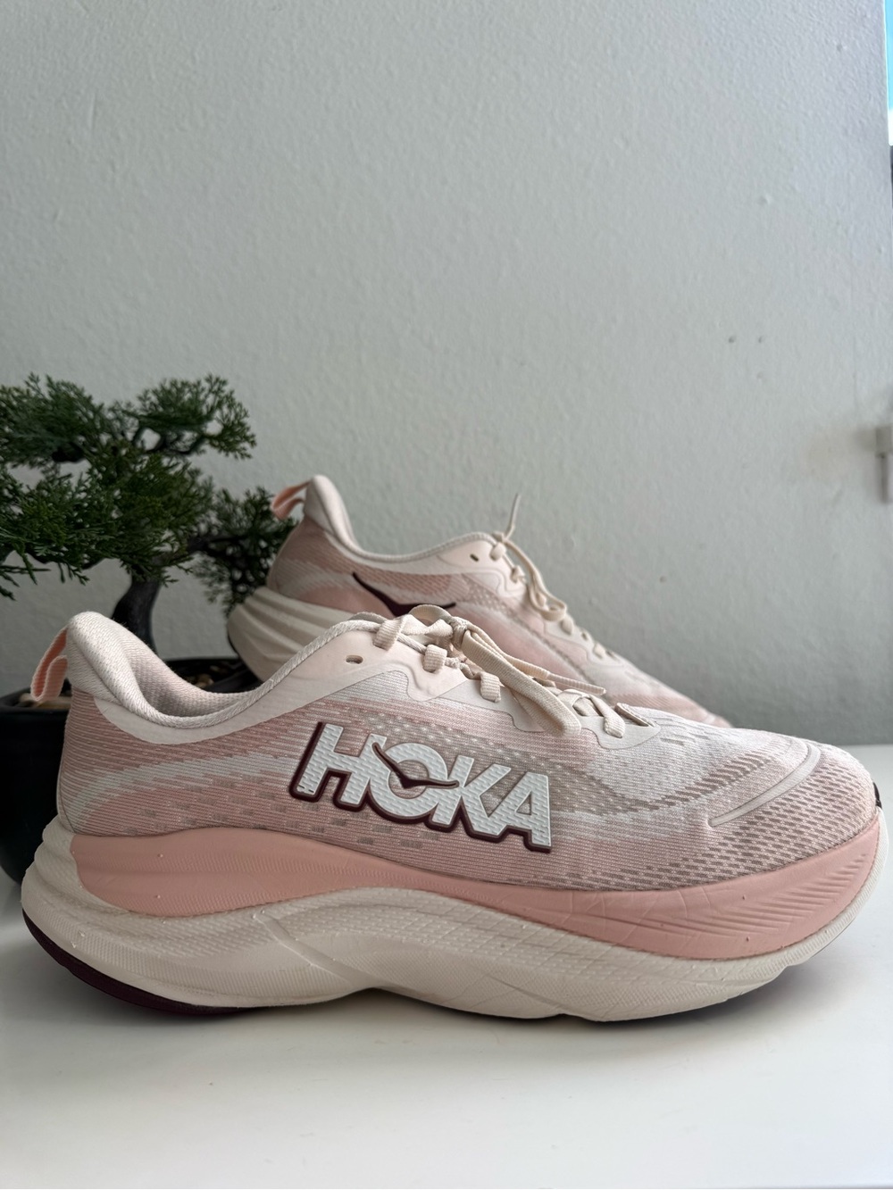 Hoka Skyflow Women size 9  Soft Pink Running Sneakers with White Logo